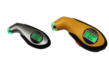 Digital tire pressure gauge