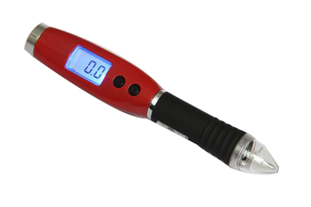 Digital tire pressure gauge